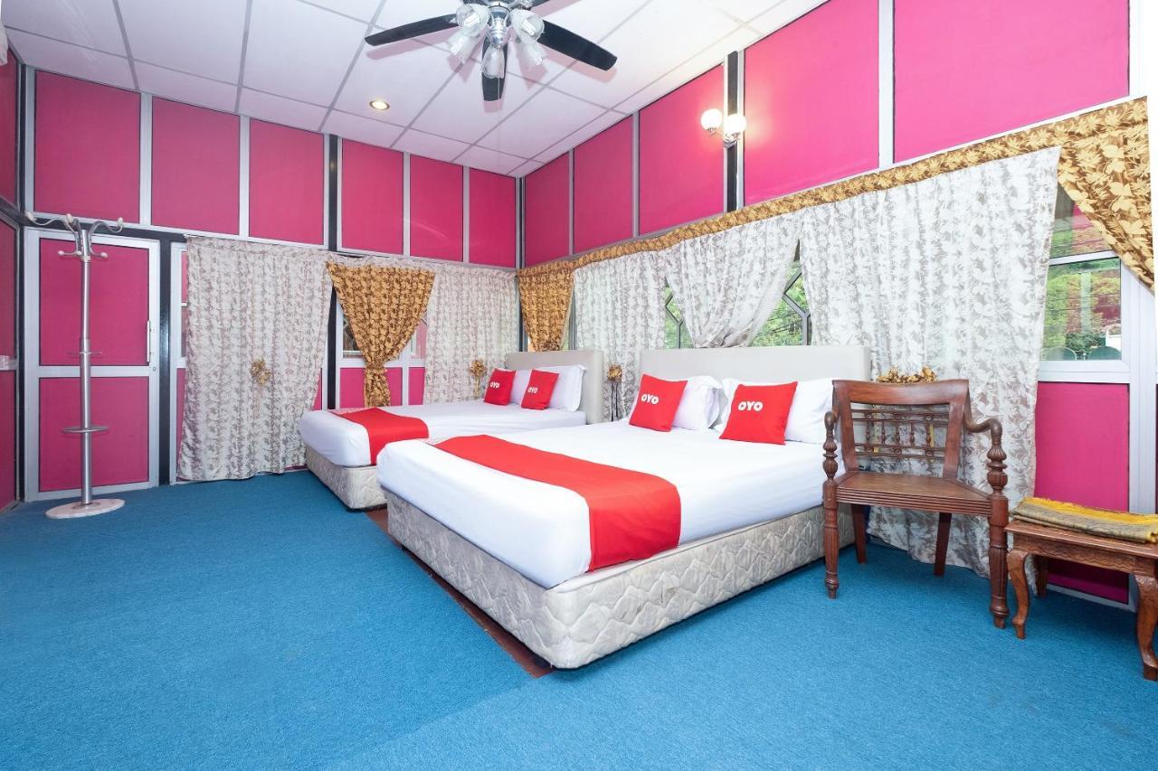 Oyo 89984 Noris Wang Homestay Lumut Eksteriør billede